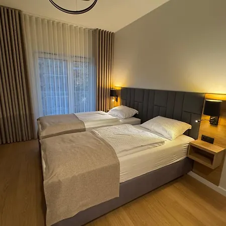 4u Plac Wolnosci 6 아파트 *