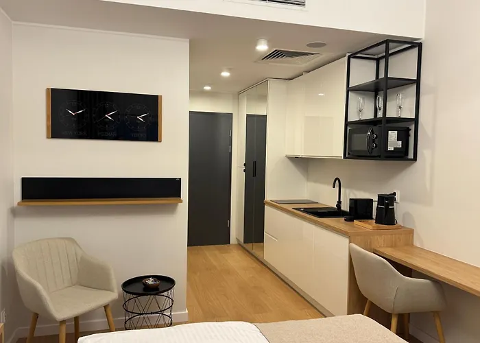 4u Plac Wolnosci 6 *